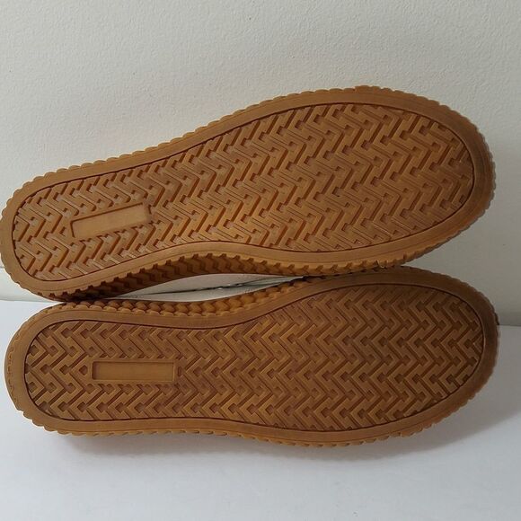 Rare Disney Monsters University Canvas Biscuit Sneakers Sz 8.5 - Picture 14 of 16